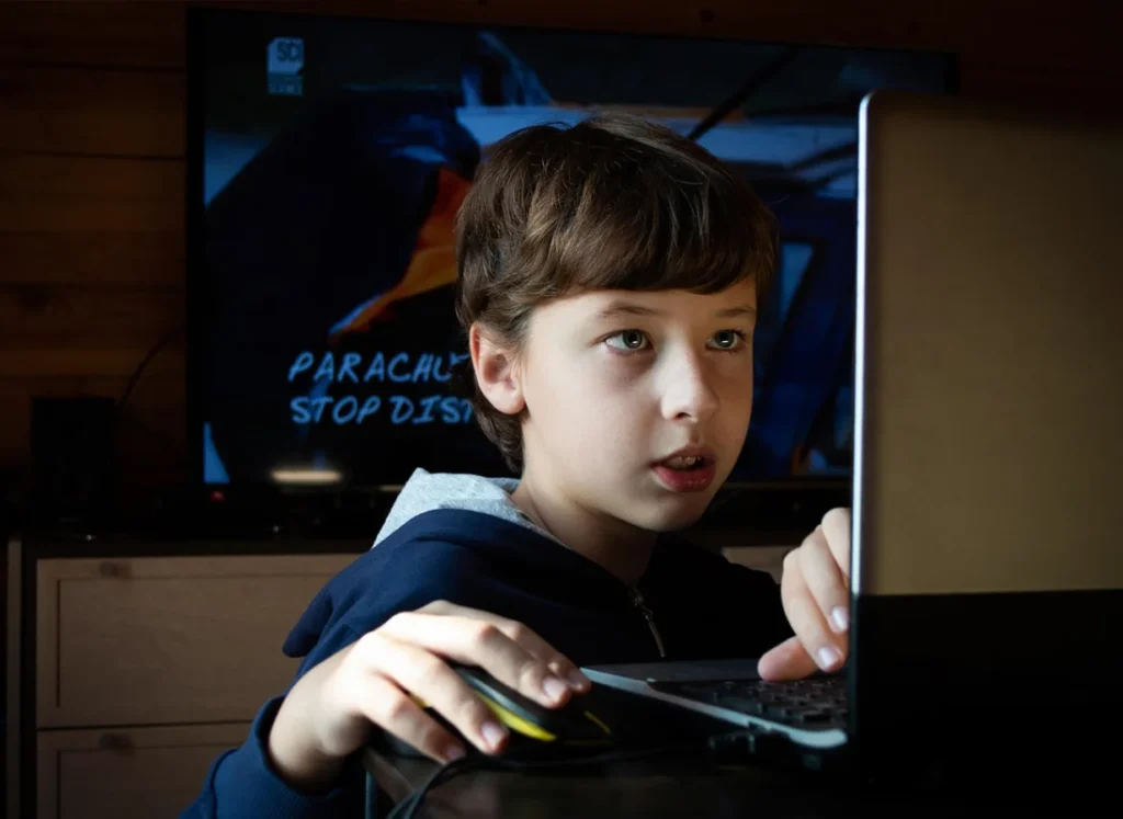 El sistema educativo actual prepara realmente a los estudiantes para competir en un futuro con la Inteligencia Artificial? kidai